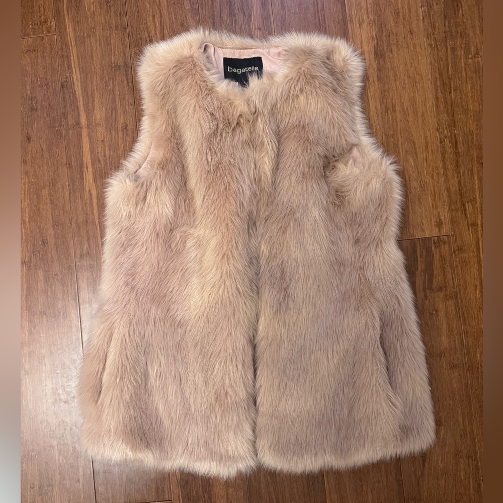 Bagatelle Faux Fur Vest blush champagne pink size small